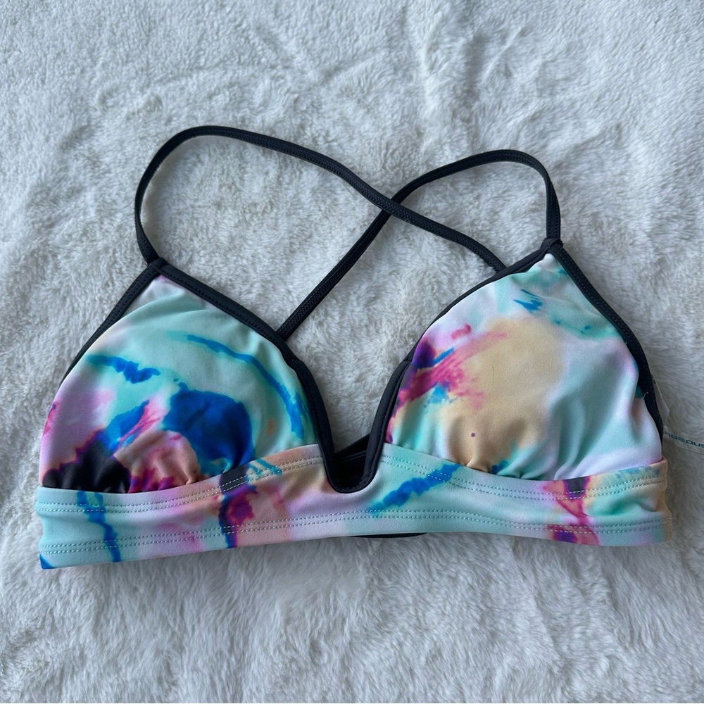 O’rageous bikini top -“”triangle, deep V -like new-size S